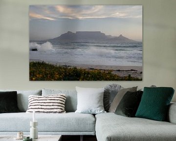 Uitzicht op Tafelberg bij Kaapstad vanaf Bloubergstrand van Marika Rentier