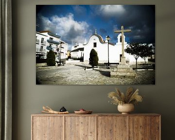 Kerkje in Ferrel, Portugal van Marcel Admiraal