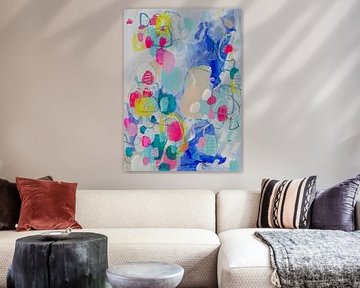 Cool Confetti - speels abstract schilderij in frisse kleuren van Qeimoy