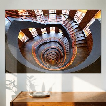 Le bel escalier coloré de Sprinkenhof à Hambourg.