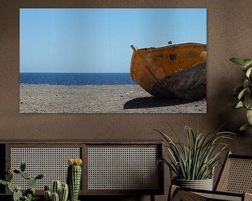 Boat on the beach by RD Foto's