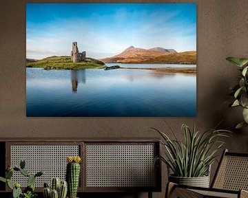 Ardvreck Castle und Quinag, Schottland von Michiel Mulder