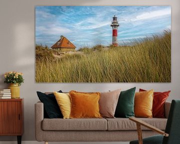 Dunes de Middelkerke Belgique avec phare et chalet sur Rob van der Teen