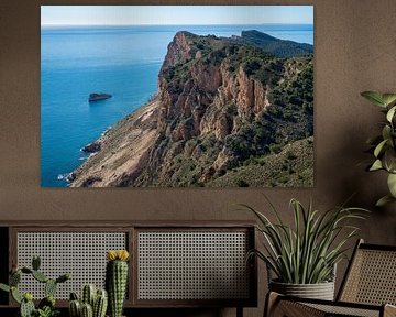 Klippen und Insel an der Mittelmeerküste von Adriana Mueller