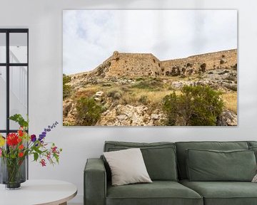 Mauer der venezianischen Zitadelle in Rethymnon, Kreta | Reisefotografie von Kelsey van den Bosch