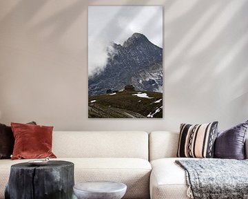 Einsame Berghütte in den Schweizer Alpen von Ewout Coppens