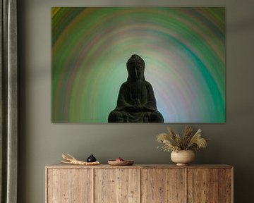 Statue de Bouddha sur fond d'effets de lumière formant un cercle de couleurs pastel sur Kasper van der Burgh