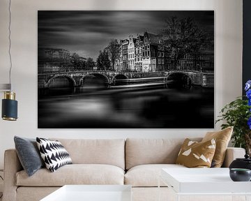 Die beliebten Brücken an der Keizersgracht - schwarz-weiß Fotografie von ahafineartimages