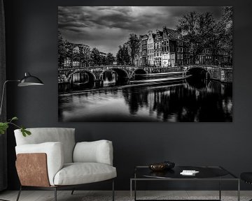 Die beliebten Brücken an der Keizersgracht - schwarz-weiß Fotografiee von ahafineartimages