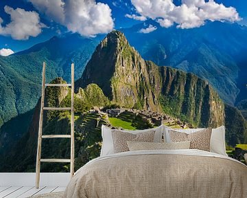 Uitzicht op de verborgen stad, Machu Picchu, Peru van Rietje Bulthuis