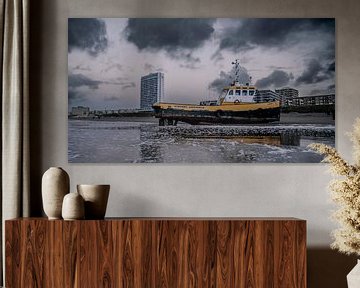 Zandvoort Schiff am Strand von Freddie de Roeck