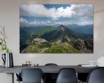 Panoramablick in den Tiroler Alpen u.a. auf die Zugspitze