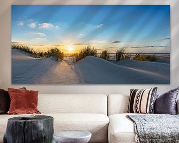 Coucher de soleil dans les dunes III sur Christoph Schaible