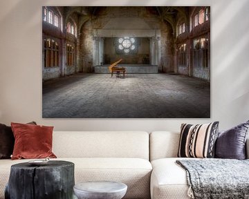 Lied auf einem Flügel - Beelitz. von Roman Robroek – Fotos verlassener Gebäude