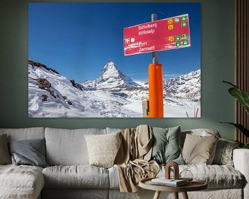 Wegwijzers voor skipistes in het skigebied van Zermatt van t.ART