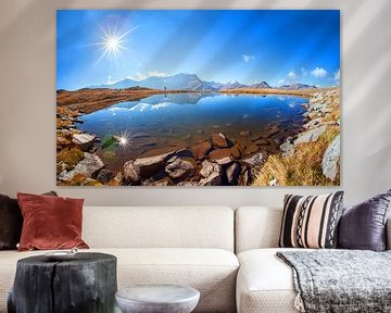 Dubbele zonster in een bergmeer van Christa Kramer