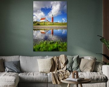 Leuchtturm von Texel mit Spiegelung.