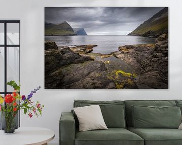 Baie dans les îles Féroé sur Ageeth Groen