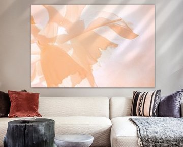 'Peach Fuzz' Bloemen Abstract van Imladris Images