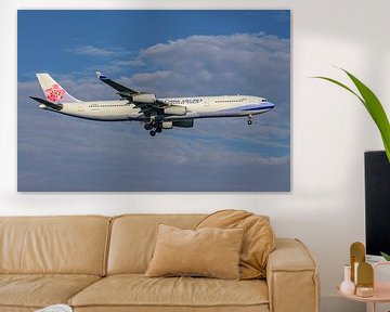 Landende China Airlines Airbus A340-300.