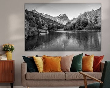 Rießer See met Waxenstein bij Garmisch Partenkirchen in zwart-wit van Manfred Voss, Zwart-Wit Fotografie