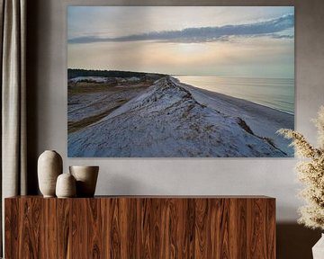 Am Strand der Ostsee mit Dünen von Martin Köbsch