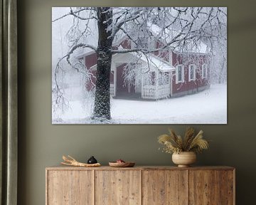 Zweeds huisje in de sneeuw van Arthur van Iterson