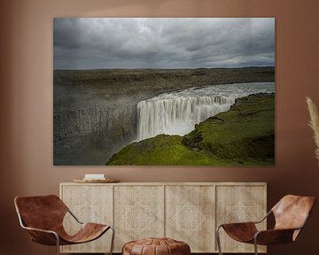 Island - Luftaufnahme des herrlichen Detifoss-Wasserfalls von adventure-photos