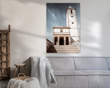 Ce bâtiment remarquable est situé dans le quartier de Las Salinas à Cabo de Gata. sur Fotografia Elegante