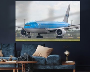 Vertrekkende KLM Boeing 777-200.