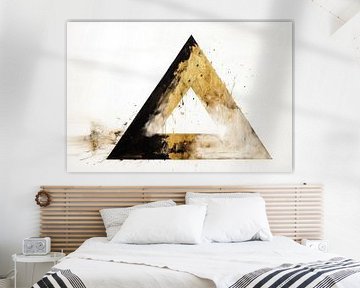 Abstrakte Dreiecksexplosion in Gold und Schwarz von Digitale Schilderijen