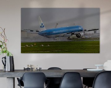 Atterrissage du Boeing 777-300 de KLM à Yakushima. sur Jaap van den Berg