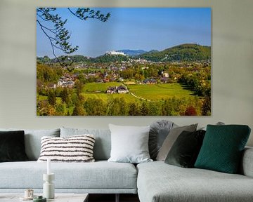 Am Hellbrunner Berg mit Blick zur Festung von Christa Kramer