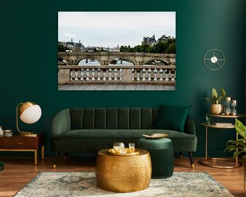 Aktivität auf der Pont Neuf Brücke in Paris von Blond Beeld