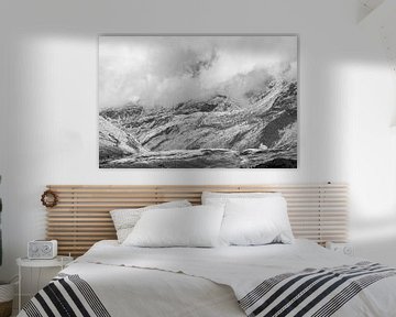 Silvretta hochalpenstrasse in Österreich in schwarz und weiß von Damien Franscoise