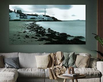 Bowmore, Isle of Islay, Schottland von Peter Broer