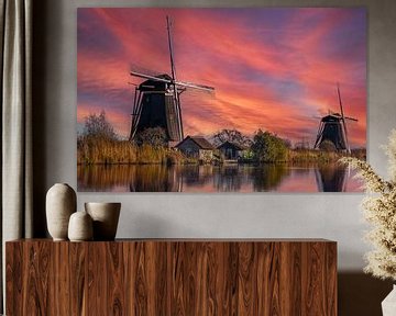 Molens van Kinderdijk bij mooie avondgloed van Chi