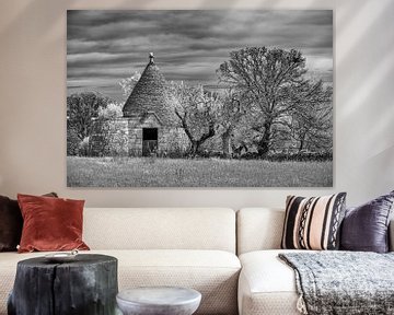 Trullo- Puglia - infrarouge noir et blanc sur Teun Ruijters