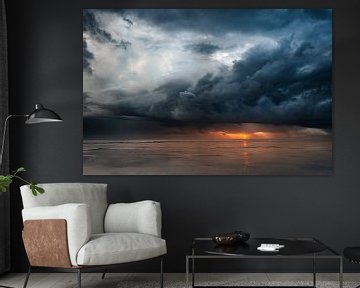 Après la tempête - Nuages d'orage Sur la plage et la mer sur Dirk Wüstenhagen