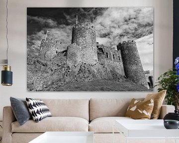 Conwy Castle by Richard Wareham