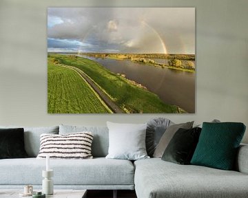 Arc-en-ciel lors d'une averse d'automne sur la rivière IJssel sur Sjoerd van der Wal Photographie