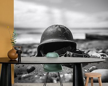 WW2 Helm am Strand von TheXclusive Art