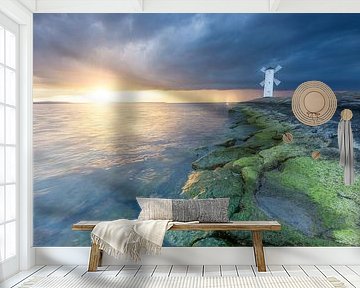 De vuurtoren van Swinemünde op het eiland Usedom bij zonsondergang