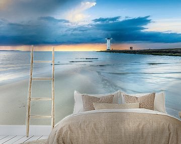 De pier van Swinemünde met molenbaken op het eiland Usedom