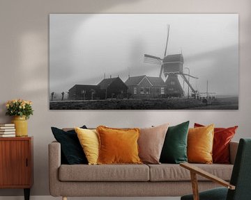 Windmolen in de mist (zwart-wit) van Stephan Neven