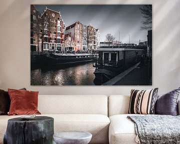 Amsterdam aux Pays-Bas n'est pas seulement noir et blanc