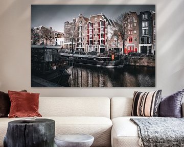 Amsterdam aux Pays-Bas n'est pas seulement noir et blanc