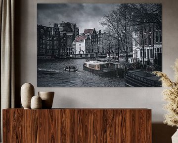 Amsterdam aux Pays-Bas n'est pas seulement noir et blanc