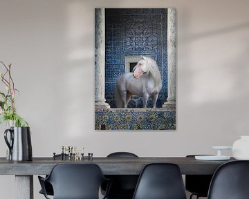 White horse in Portuguese monastery | blue tiles | horse photography by Laura Dijkslag