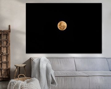 Moon seen from Curaçao by Karel Frielink